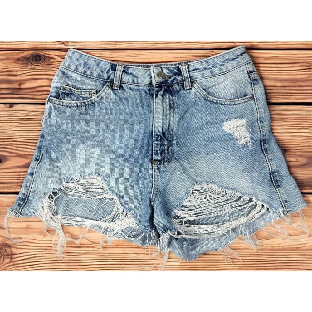 Topshop Mom Jean Shorts Sz 6 Light Blue Wash Extreme Distressed High Rise Torn
